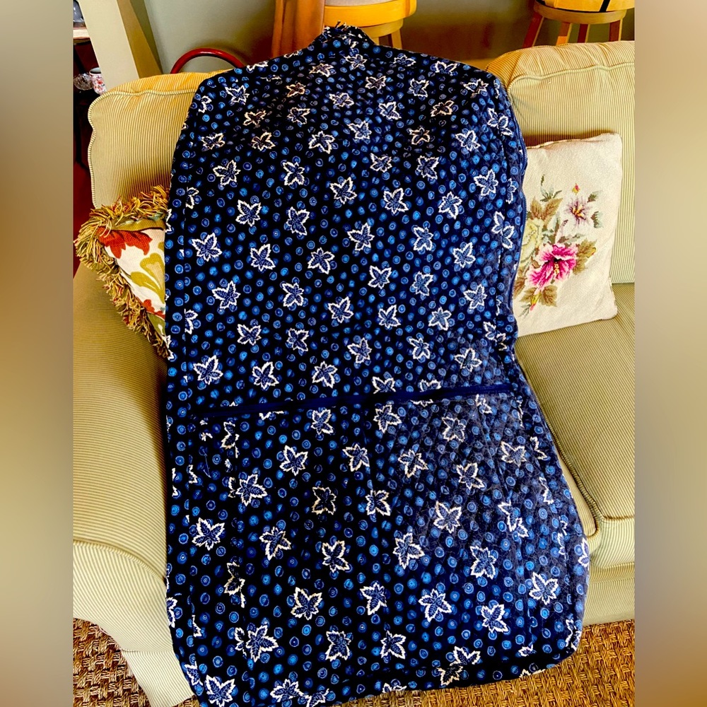 Beautiful very lightly used Vera Bradley garment bag.